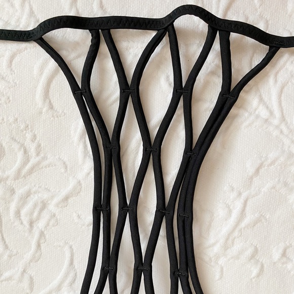 ❌❌SOLD❌❌Lululemon Tidal Flow Net Swim Top Size 6 - Picture 9 of 10